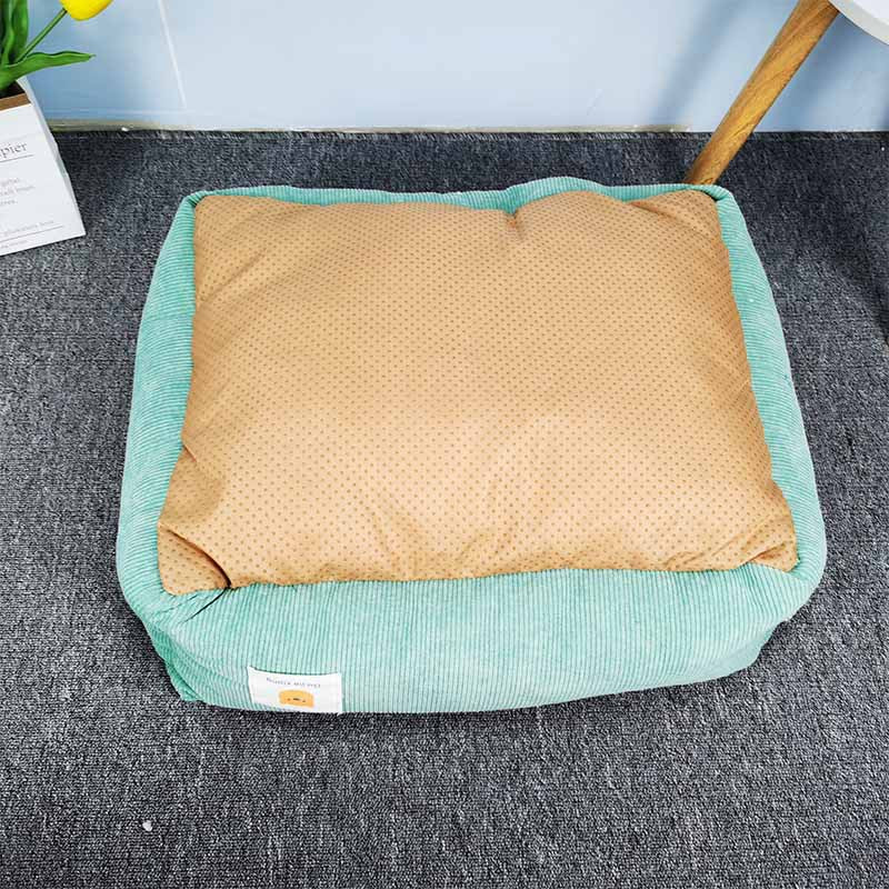 BellyRub Printed Square Pet Mat | Warm Fabric Bed for Dogs & Cats