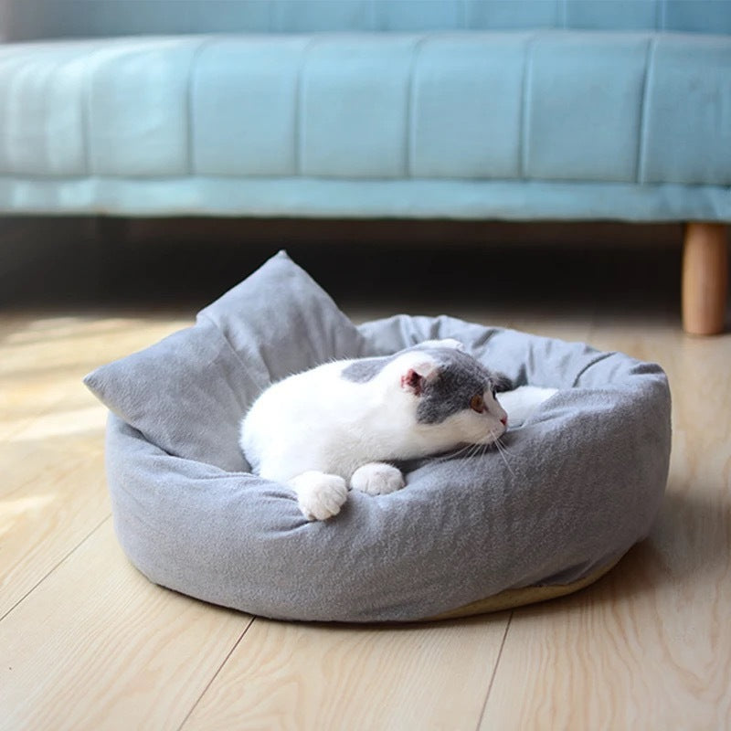 Round Plush Pet Nest with Pillow - Cosy Bed for Small Dogs & Cats
