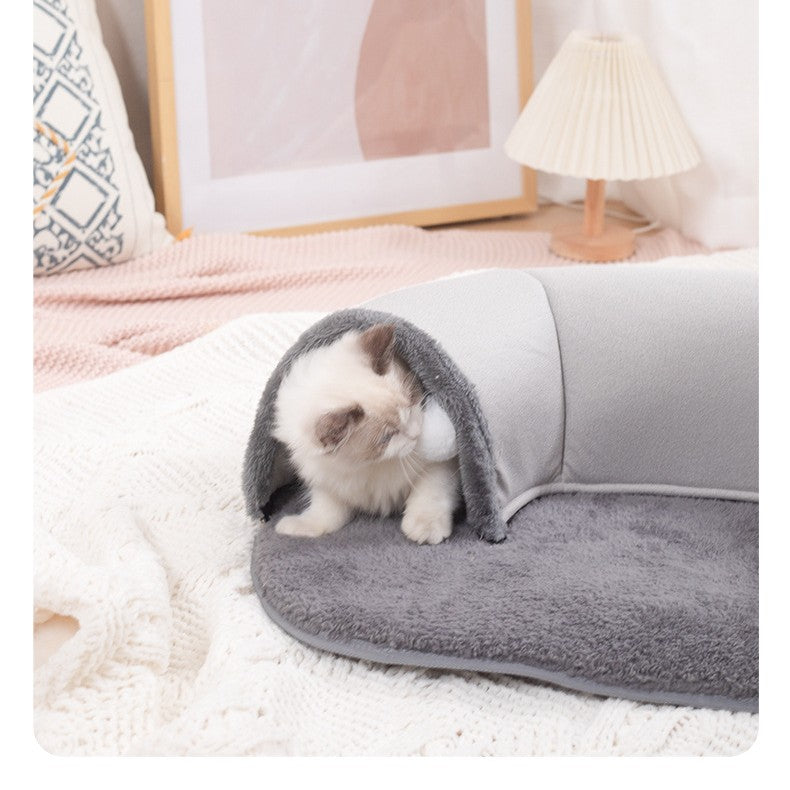 Plush Cat Tunnel Nest - Cosy Autumn & Winter Hideaway