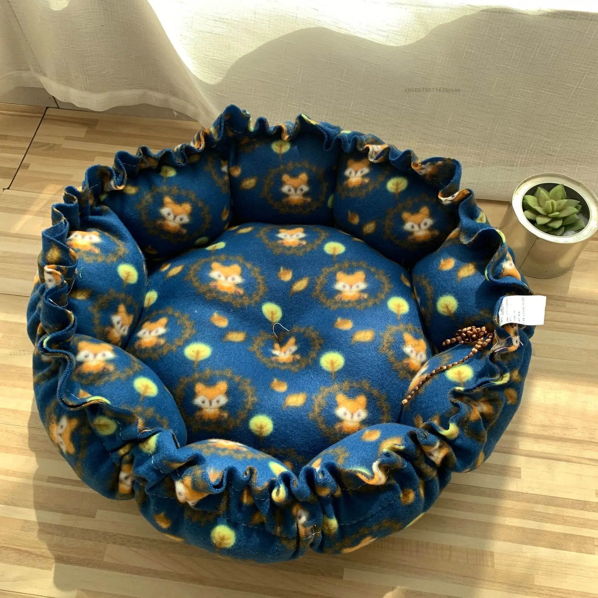 Round Plush Pet Nest – Soft Warm Sleeping Bed for Cats & Small Dogs | S, M & L