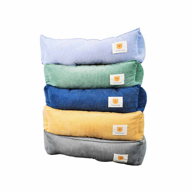 BellyRub Printed Square Pet Mat | Warm Fabric Bed for Dogs & Cats