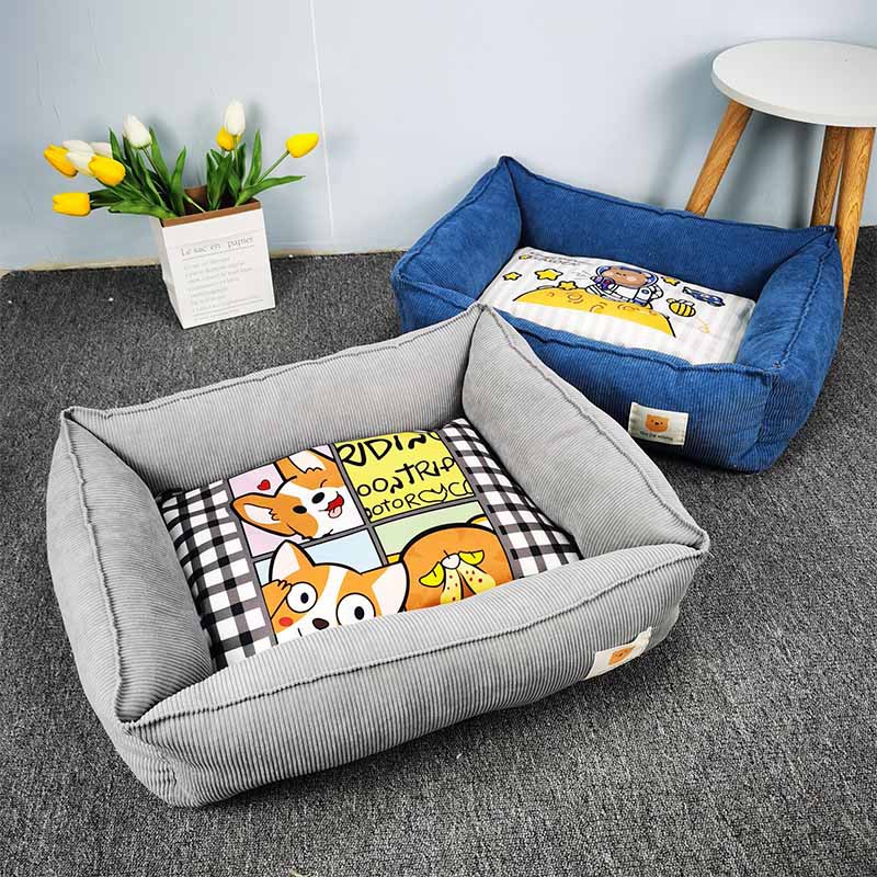 BellyRub Printed Square Pet Mat | Warm Fabric Bed for Dogs & Cats